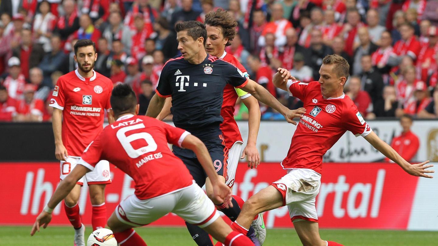 官方：伯恩茅斯续约17岁前锋乔尼·戴（伯恩茅斯官宣与17岁前锋乔尼·戴完成续约）