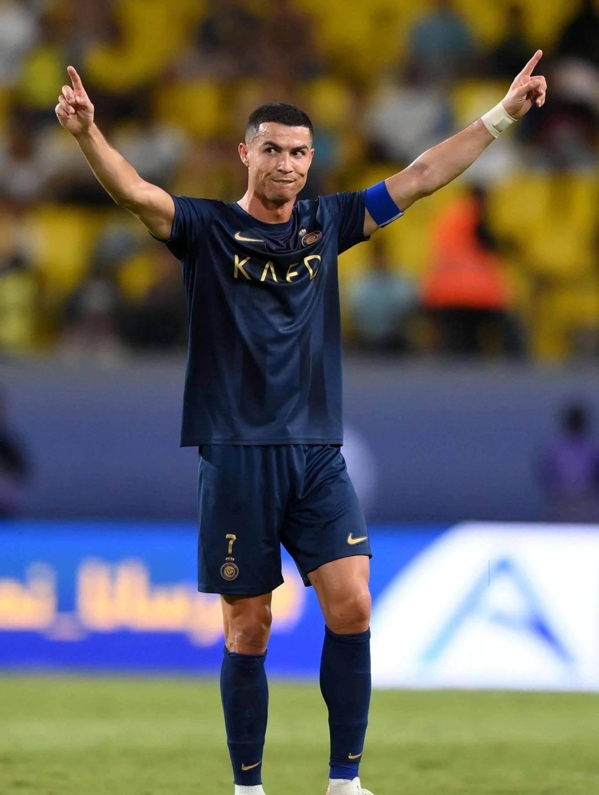 德转列非洲杯最贵11人阵容：阿什拉夫、奥斯梅恩、姆伯莫领衔（德转公布非洲杯身价最高11人阵容：阿什拉夫、奥斯梅恩、姆伯莫领衔）