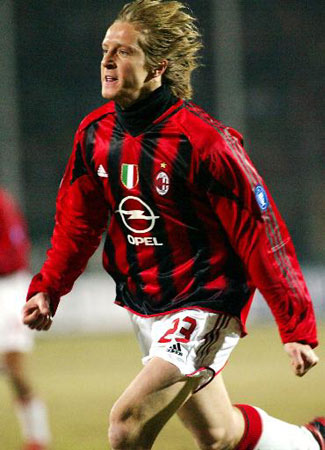 目前半场结束，马刺与鹈鹕双方合砍134分。