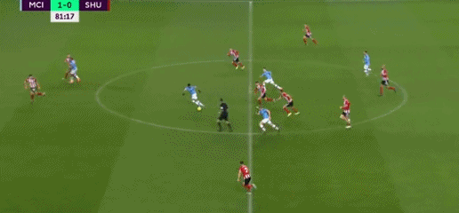 范佩西首次征召儿子进入费耶诺德比赛名单，但并未安排他出场