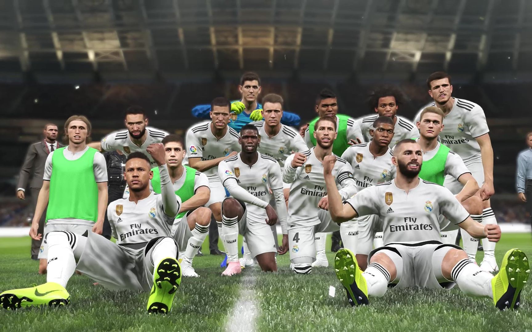 弗拉霍维奇面临长时间休战，意媒：尤文正在关注吉拉西