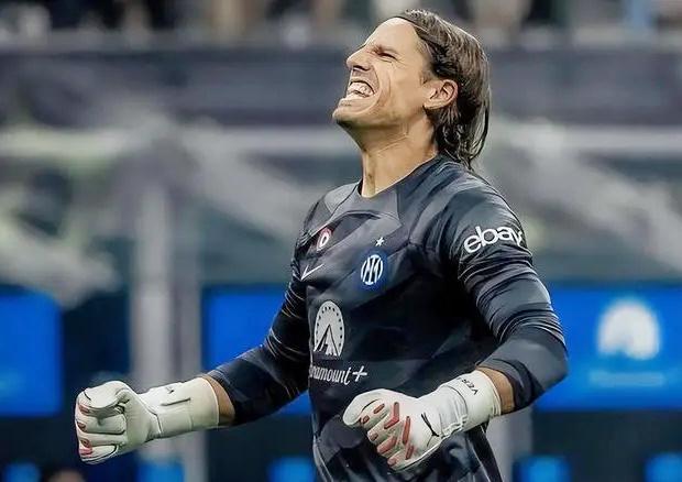 跟队记者：萨56可能续约至2029年，今夏他曾被标价3000万欧元