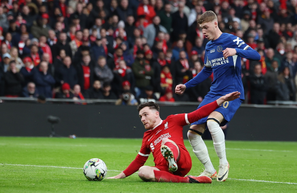 英超战报：萨沃纳破门，怀特建功，诺丁汉森林3-0利物浦（英超快讯：萨沃纳破门、怀特建功，诺丁汉森林3-0完胜利物浦）