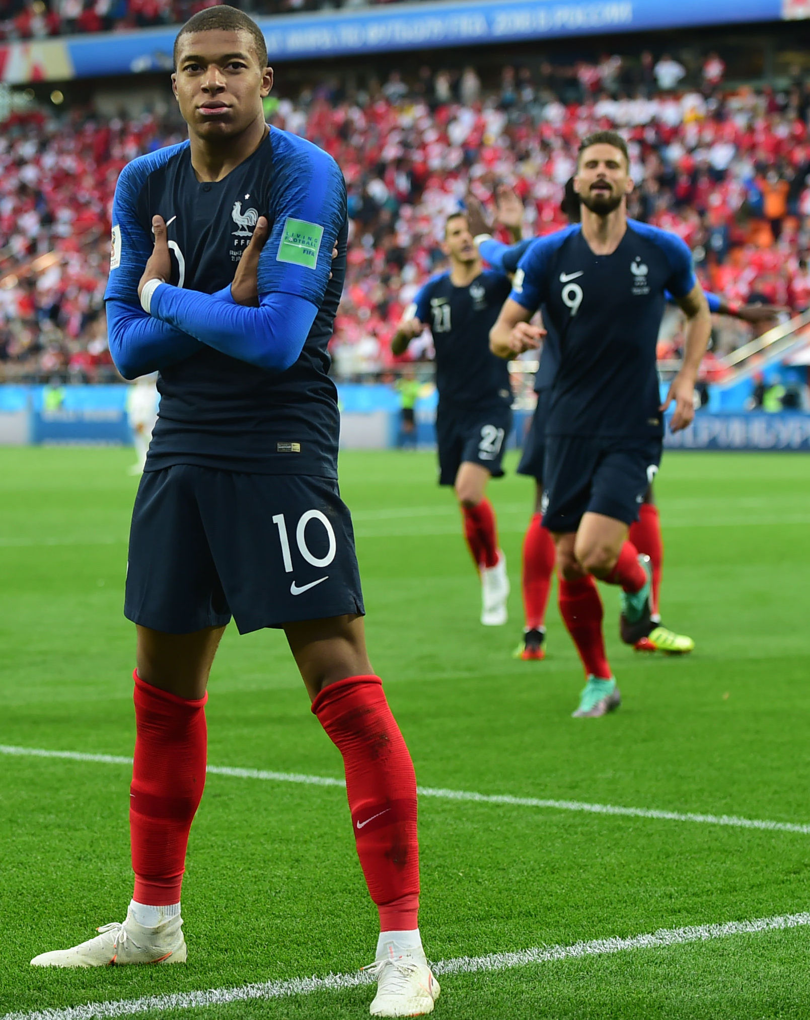 杰伦·布朗：利用防守牵制力，为队友创造进攻机会